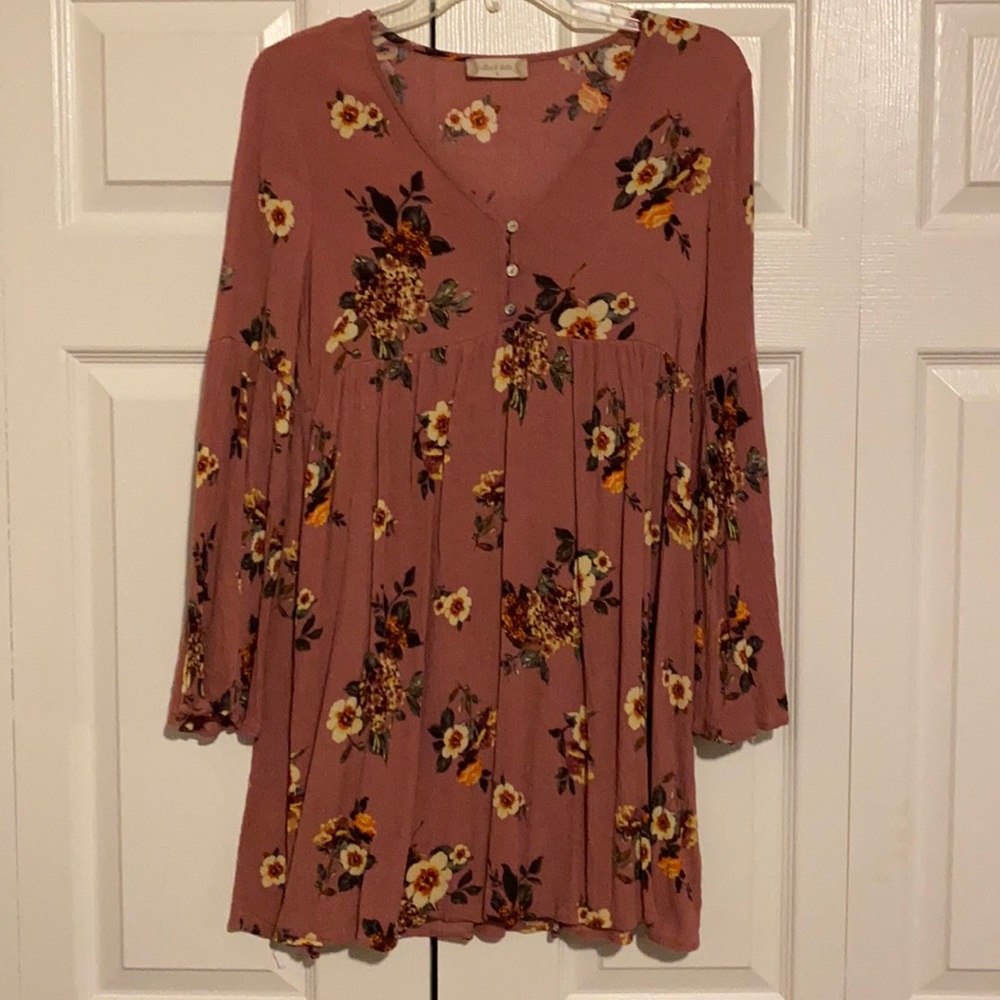 Mauve, floral/flowy dress